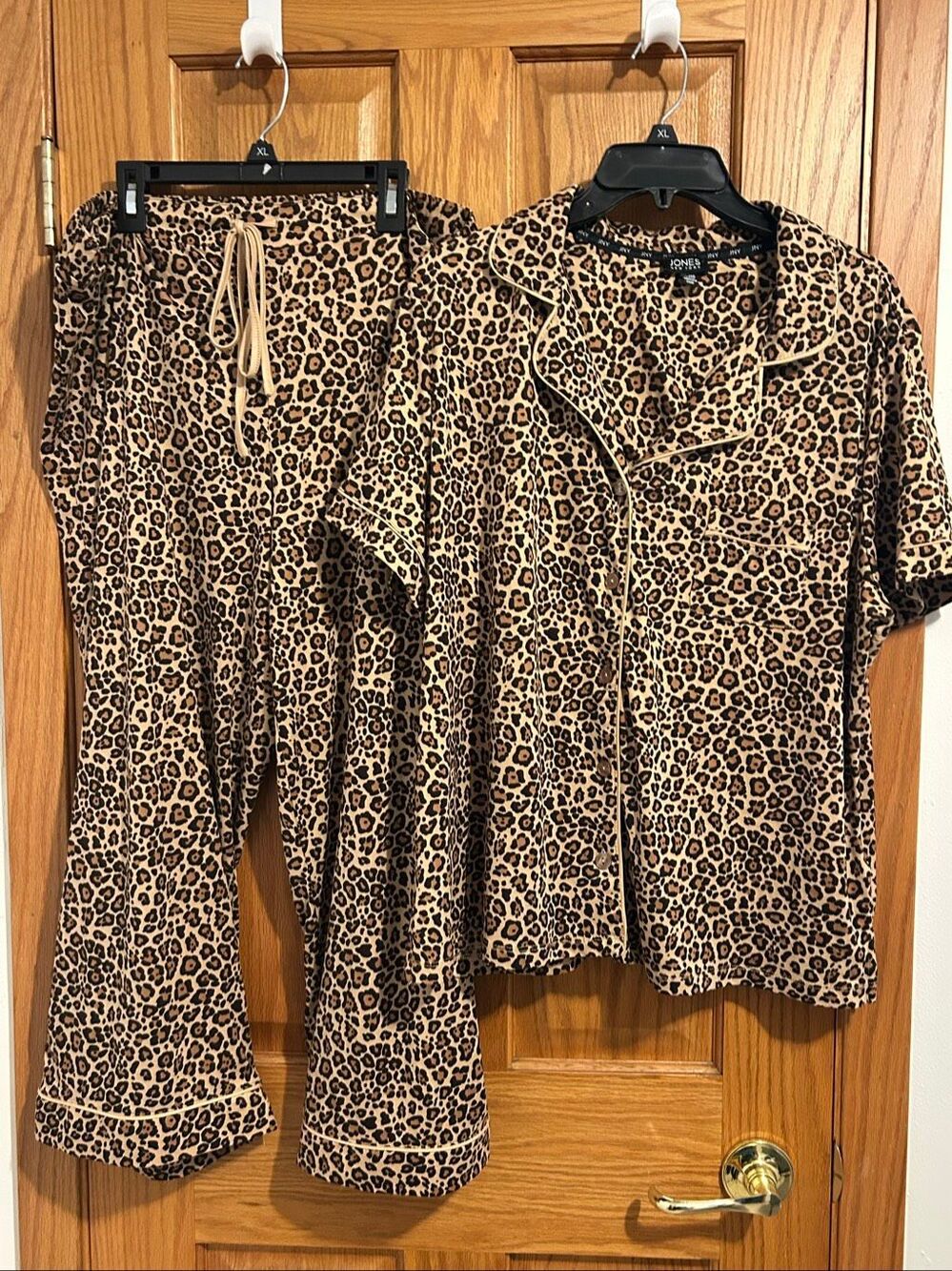 Jones New York Women XL Leopard Print 2 Pc Pajama Set Sleepwear Cropped Capri Pa